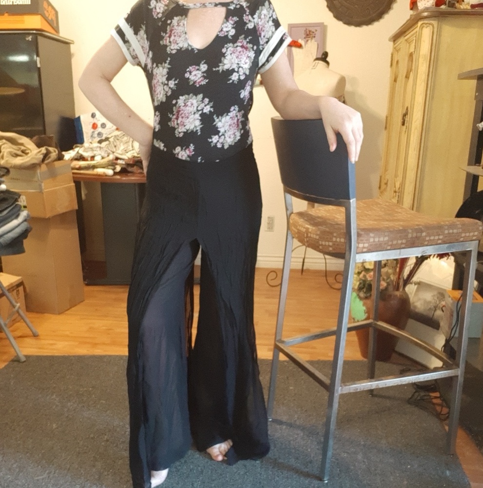 Womens Sheer Wide leg Pants Harem Poolside Sz 10 See Measurements CASHE